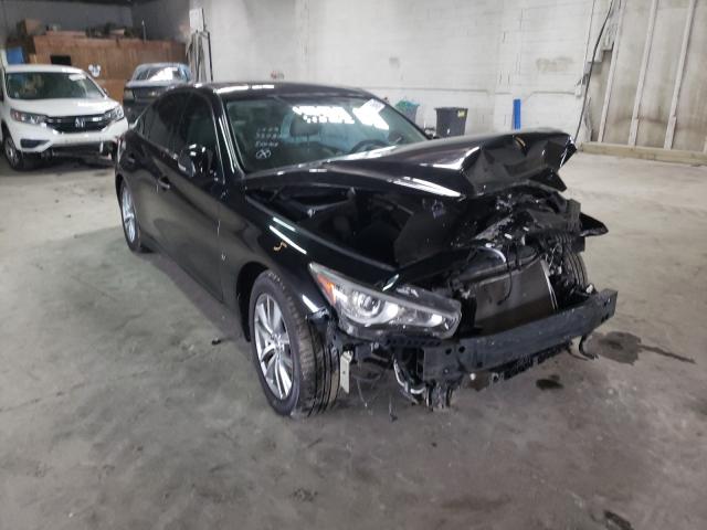 Infiniti Q50 base (2015)