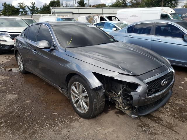 Infiniti Q50 base (2015)