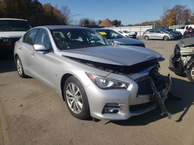 Infiniti Q50 base (2015)