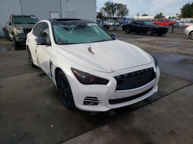 Infiniti Q50 base (2016)