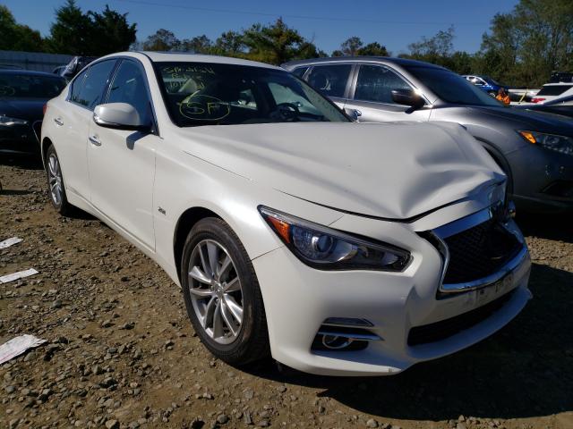 Infiniti Q50 base (2017)