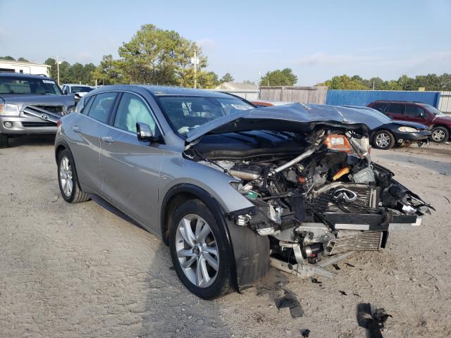 Infiniti Qx30 base (2018)