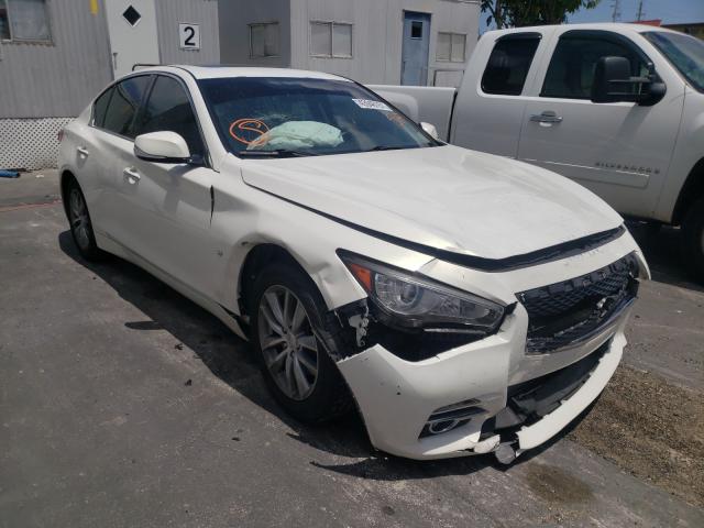 Infiniti Q50 base (2014)