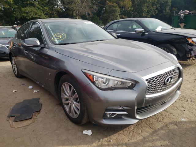 Infiniti Q50 base (2015)