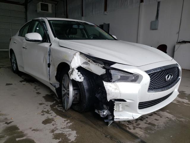 Infiniti Q50 base (2015)