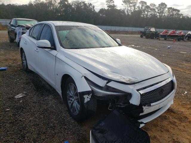 Infiniti Q50 base (2015)