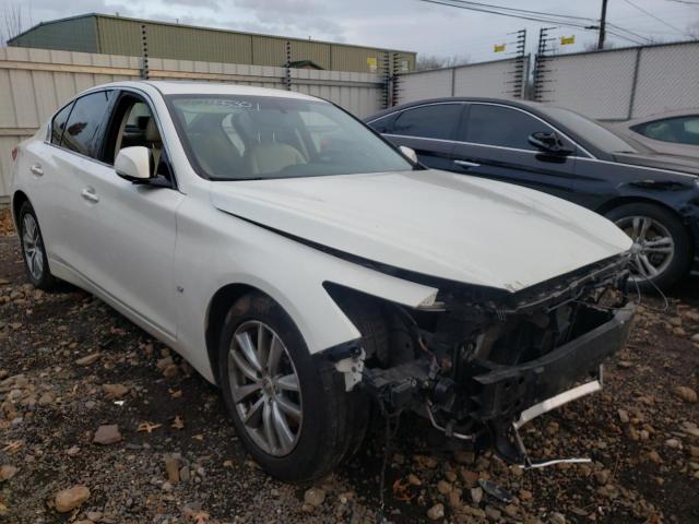 Infiniti Q50 base (2015)