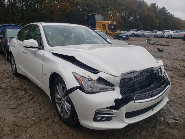 Infiniti Q50 base (2015)