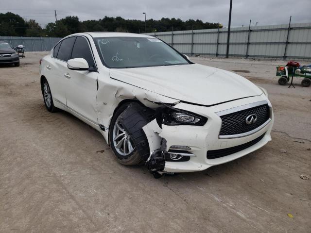 Infiniti Q50 base (2015)