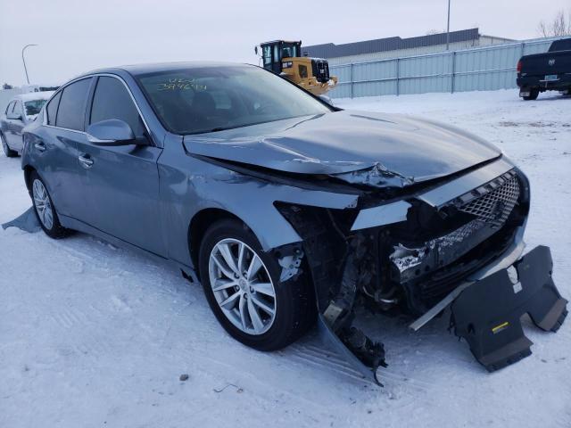 Infiniti Q50 base (2015)