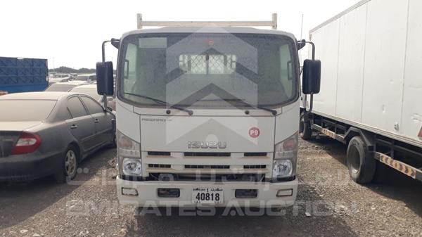 Isuzu Npr (2017)