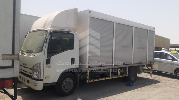 Isuzu Reward np (2017)