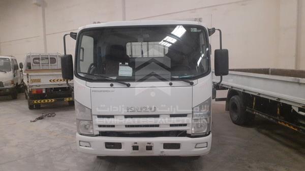 Isuzu Reward np (2010)