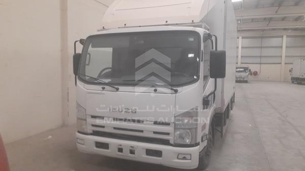 Isuzu Reward np (2014)
