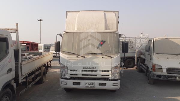 Isuzu Reward np (2014)
