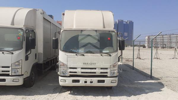 Isuzu Reward np (2017)