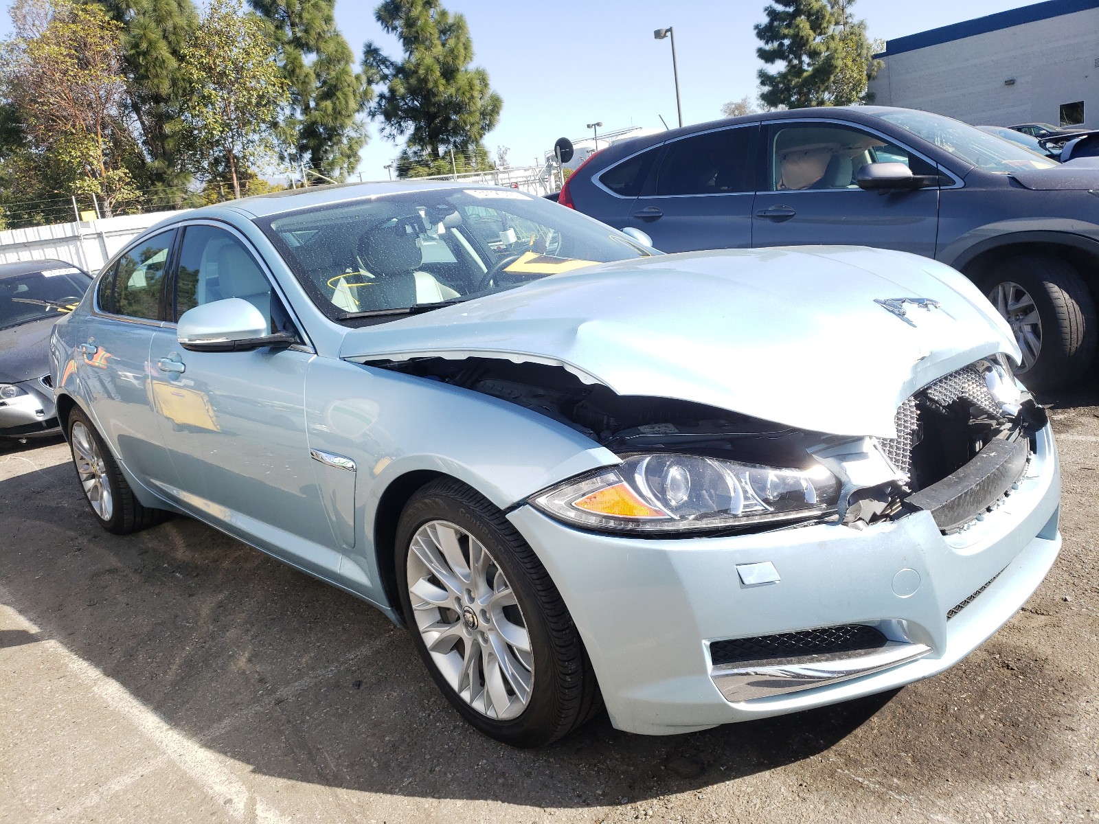 Jaguar Xf (2012)