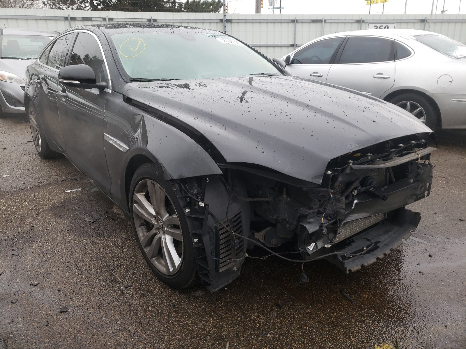 Jaguar Xj (2013)
