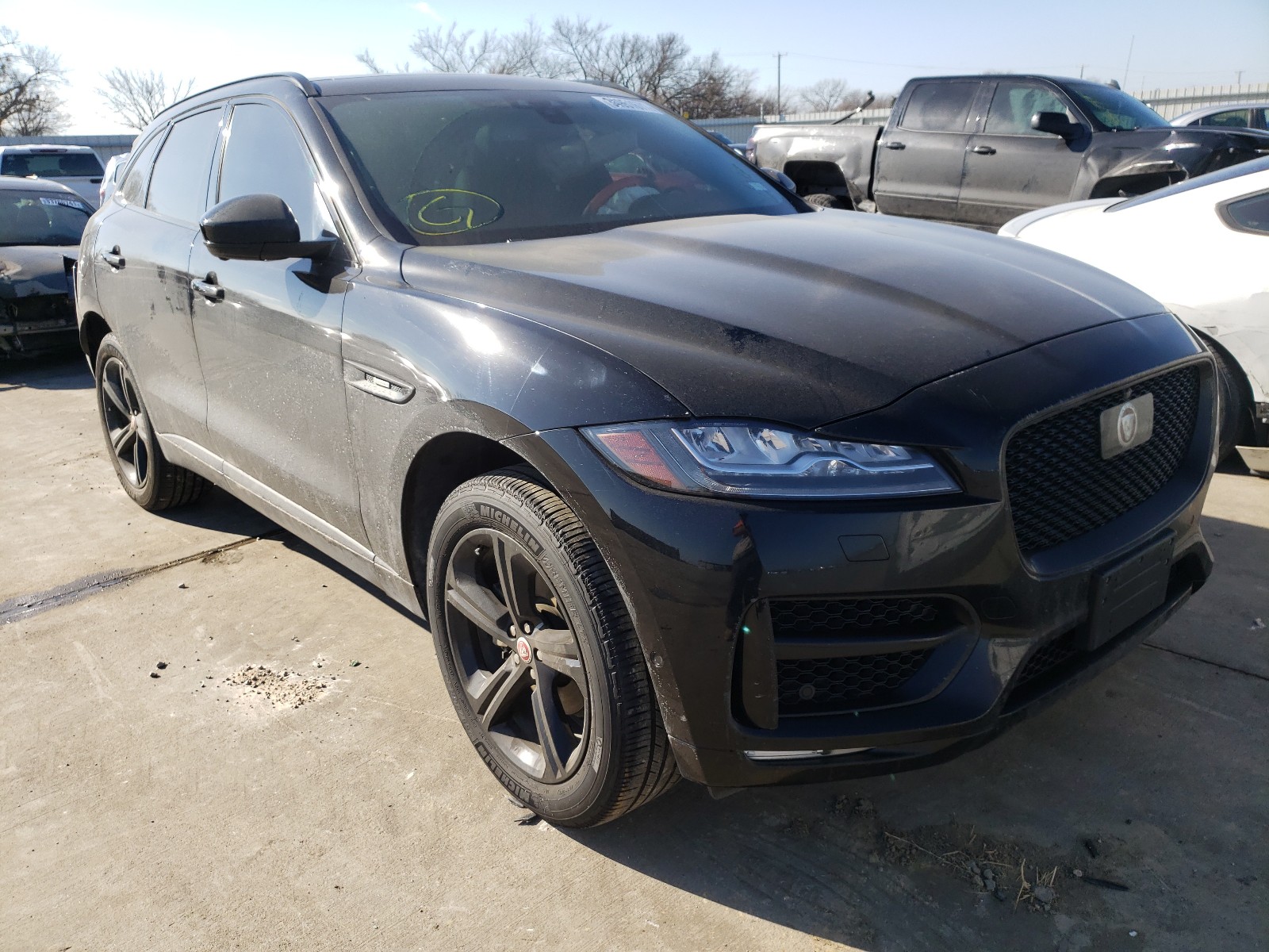 Jaguar F-pace r - (2017)