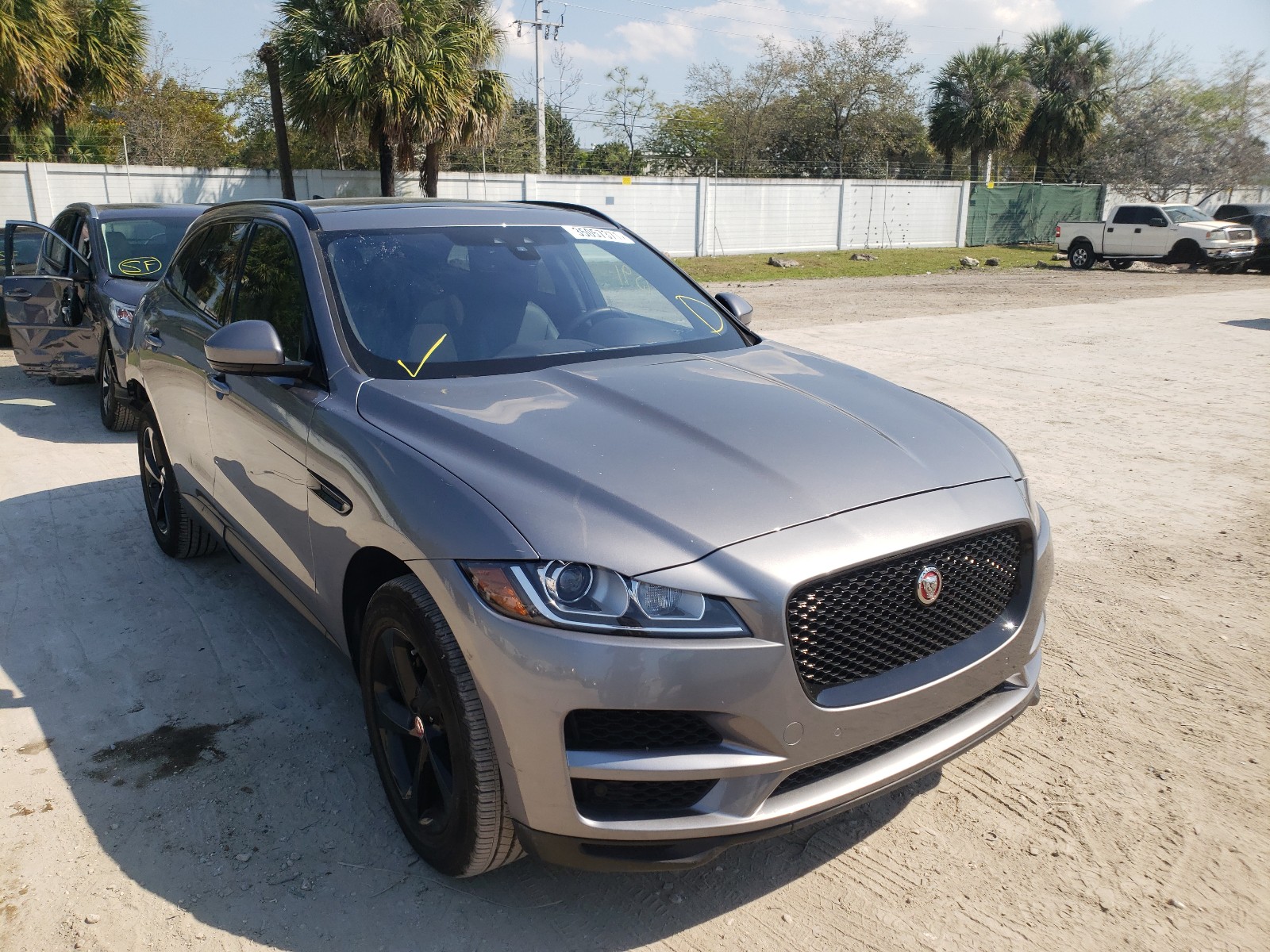 Jaguar F-pace pre (2020)