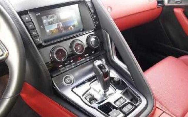 Jaguar F-type r 2018