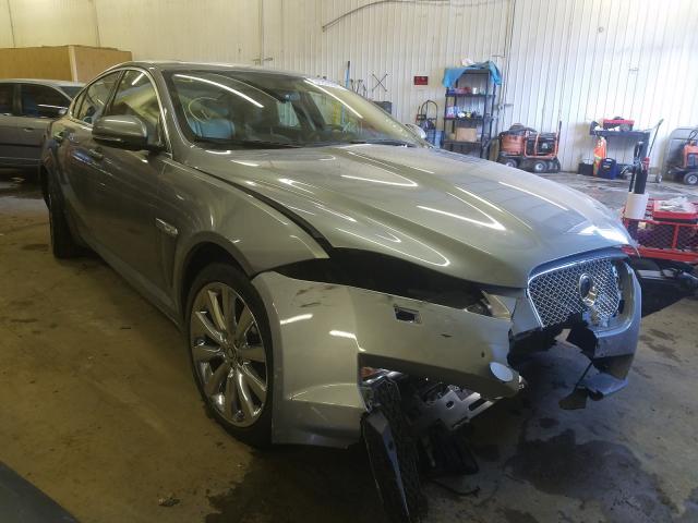 Jaguar Xf (2013)