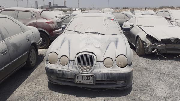 Jaguar S type (2000)