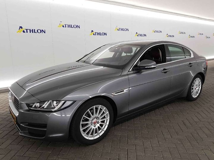Jaguar Xe (2016)
