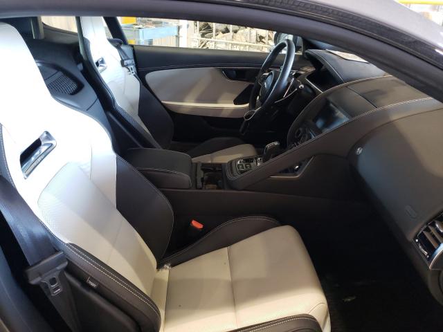 Jaguar F-type r 2021