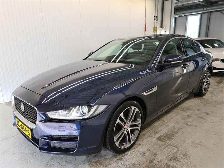 Jaguar Xe (2017)