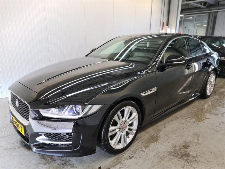 Jaguar Xe (2016)