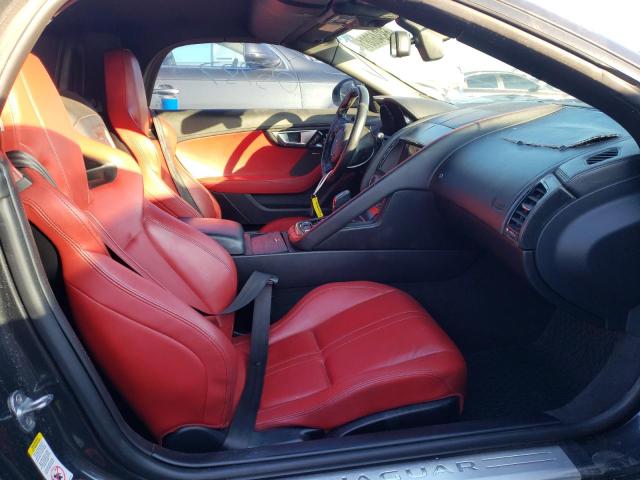 Jaguar F-type v8 2015