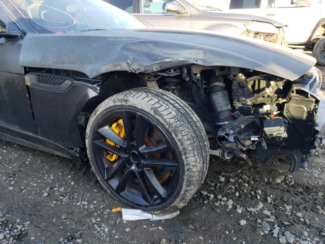 Jaguar F-type v8 2015