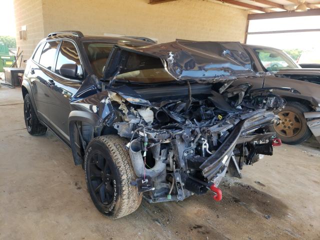 Jeep Cherokee t (2016)