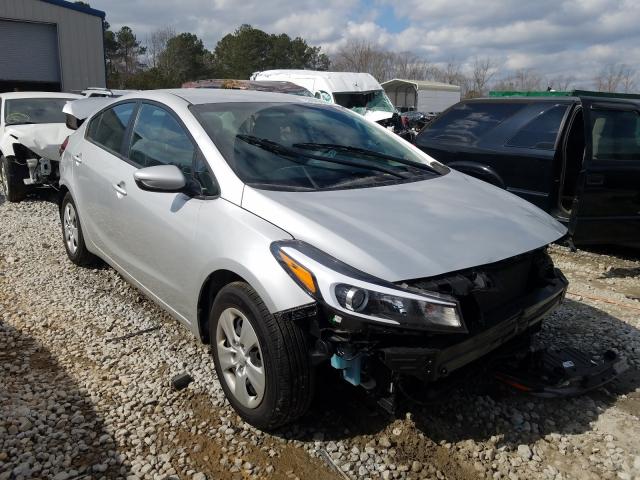 Kia Forte lx (2017)