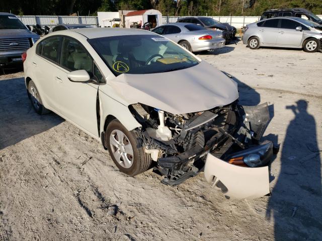 Kia Forte lx (2015)