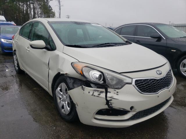 Kia Forte lx (2015)