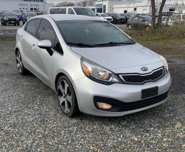 Kia Rio ex (2013)