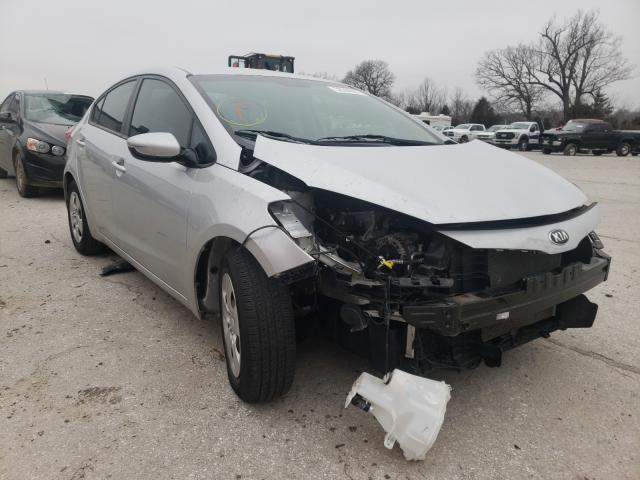Kia Forte lx (2016)
