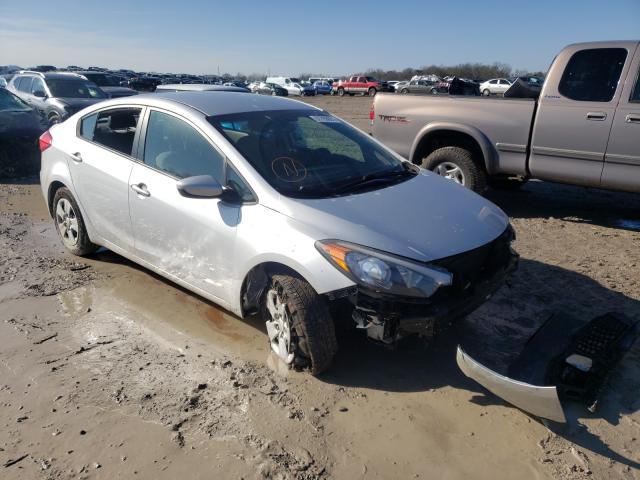 Kia Forte lx (2015)