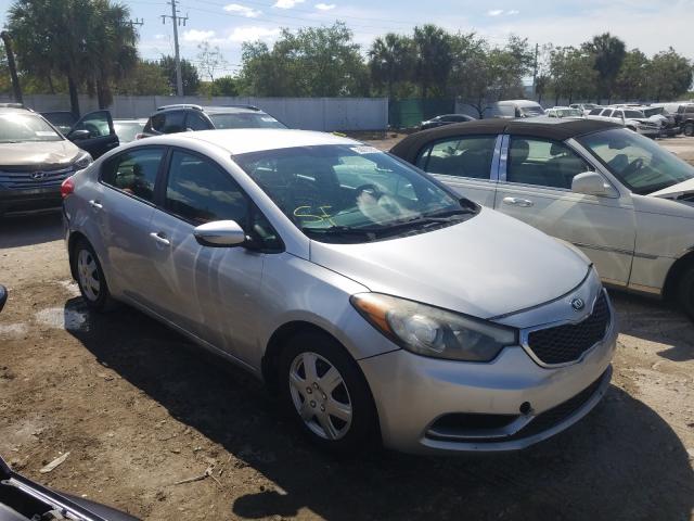 Kia Forte lx (2015)