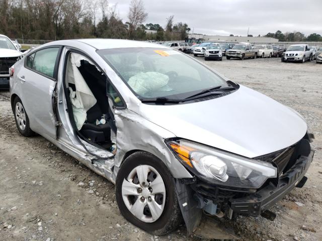 Kia Forte lx (2015)