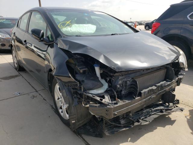 Kia Forte lx (2015)