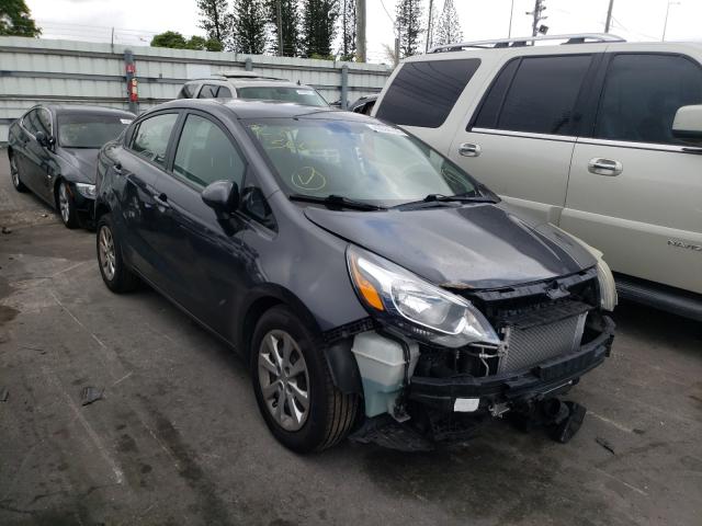 Kia Rio ex (2013)