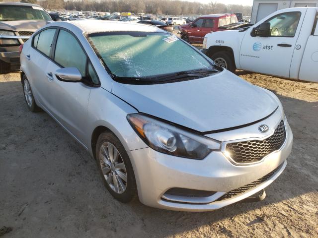 Kia Forte lx (2015)