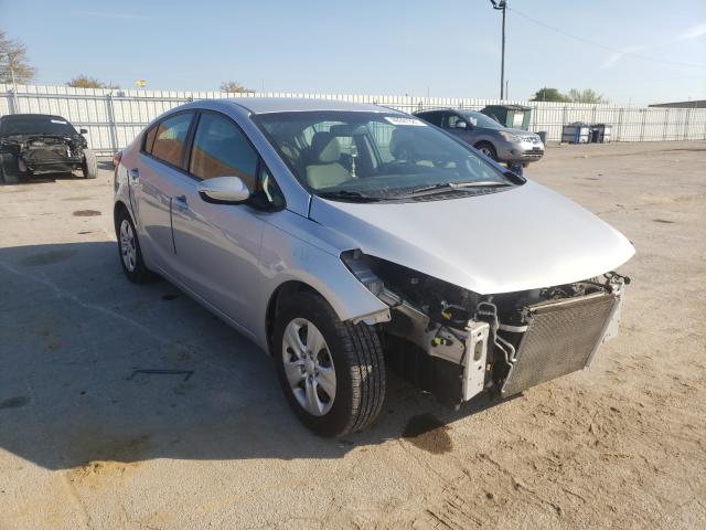 Kia Forte lx (2015)