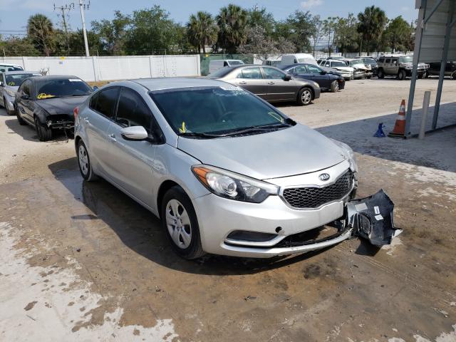 Kia Forte lx (2015)