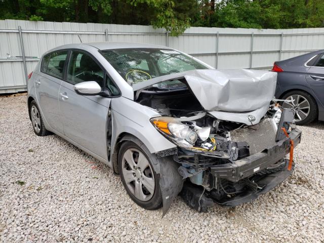 Kia Forte lx (2016)