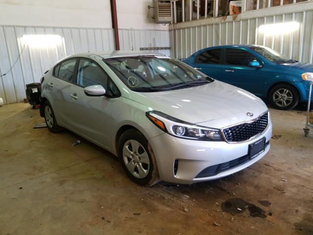 Kia Forte lx (2017)