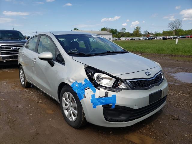 Kia Rio ex (2013)